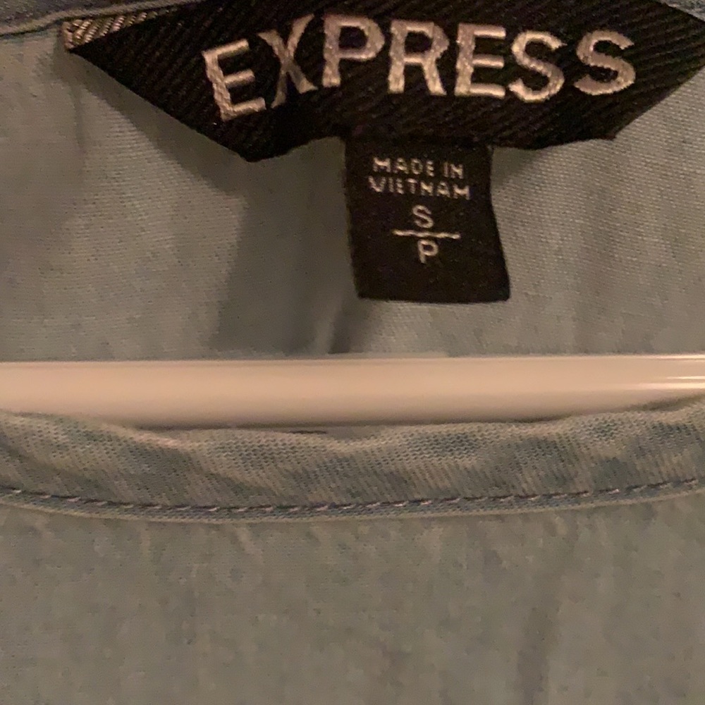 Express blouse; denim look - Picture 3 of 4